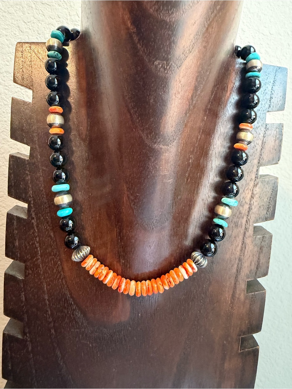 Sterling silver black onyx spiny oyster necklace 18inch